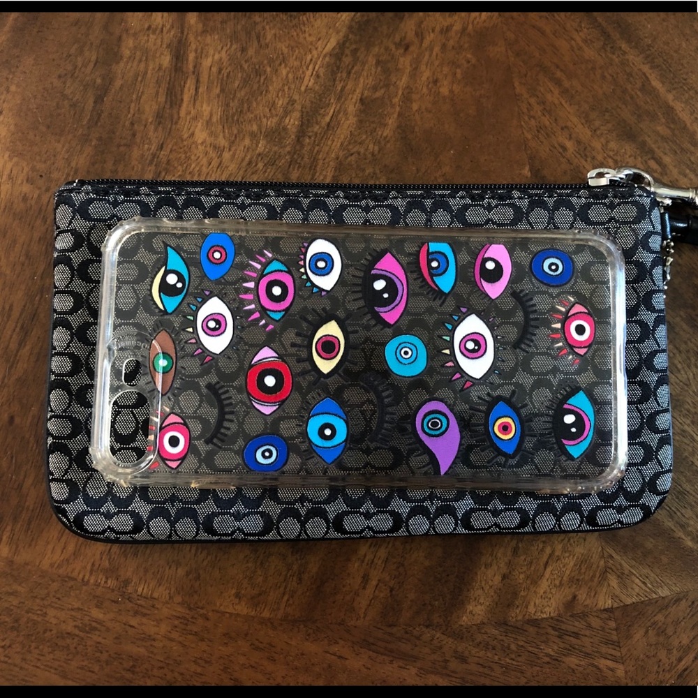COACH wristlet - Picture 10 of 10